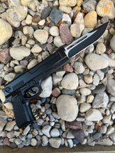 Load image into Gallery viewer, Pistol Style OTF Auto Knife