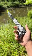 Load image into Gallery viewer, Pistol Style OTF Auto Knife