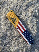 Load image into Gallery viewer, Don't Tread On Me OTF Knife